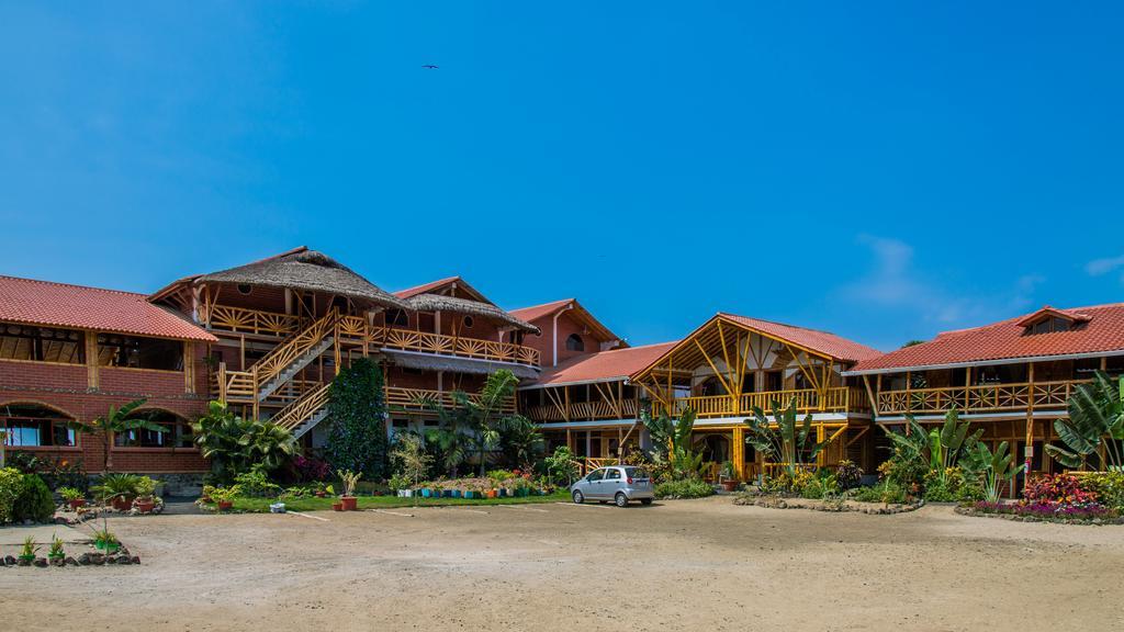 Victor Hugo Hotel Puerto López المظهر الخارجي الصورة