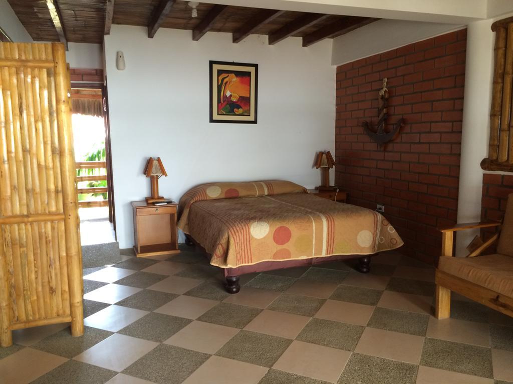 Victor Hugo Hotel Puerto López المظهر الخارجي الصورة